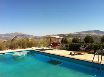 Finca / Country Home in Álora - M011304