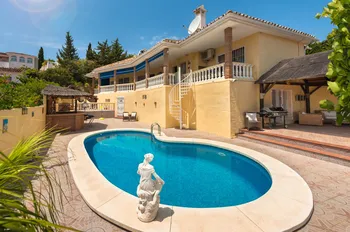 Villa in Mijas Costa - M113573