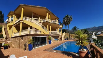 Villa in Fuengirola - M113769
