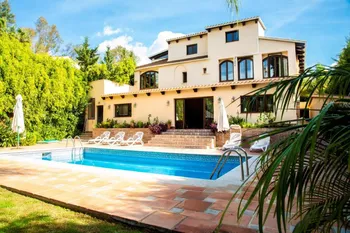 Villa in Marbella - M116136