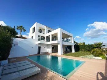 Villa in El Paraiso - M156298