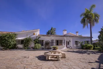 Villa en Guadalmina Alta - M235577
