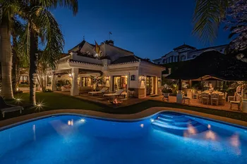 Villa en Bahía de Marbella - M239545