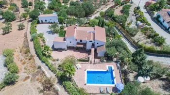 Finca / Country Home in Pizarra - M113245