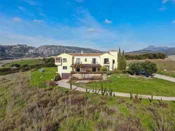 Finca / Country Home in Casares - M114570