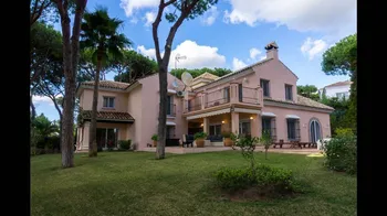 Villa in Hacienda Las Chapas - M114776