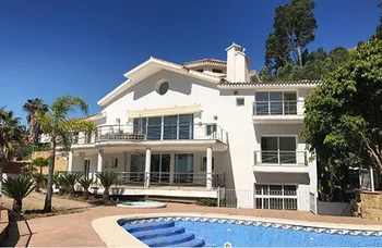 Villa in Los Almendros - M114856