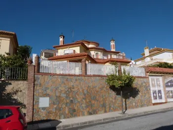 Villa en Torre del Mar - M118112