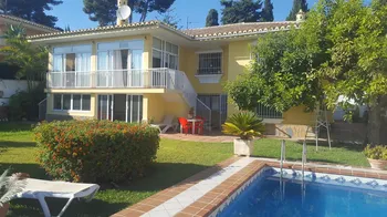 Villa in El Coto - M118113