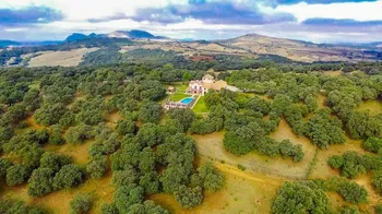 Finca / Country Home in Ronda - M118303