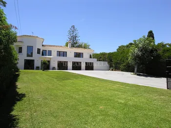 Villa in San Pedro de Alcántara - DRM118823