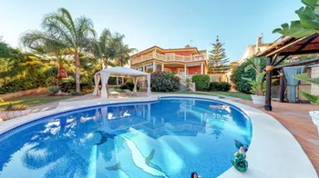 Villa in Torremolinos - M162819
