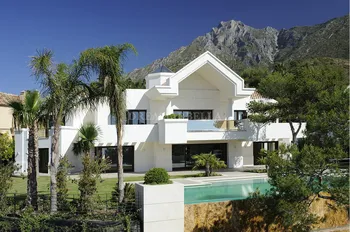 Villa en Marbella - DRM176320