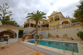 Villa in Cerros del Aguila - M177443