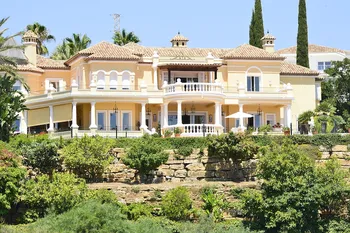 Villa in El Paraiso - M183882