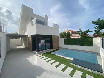 Villa en Los Alcázares - M221527