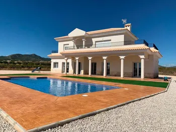 Villa in Pinoso/El Pinós - M236752