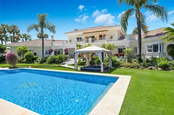 Villa in La Cerquilla - M239544
