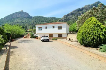 Finca / Country Home in Cocentaina - M240470