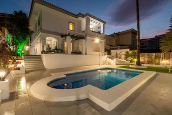 Villa in La Cala Hills - M242494