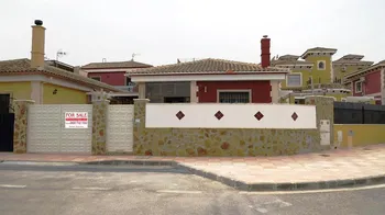 Villa en Bigastro - M260940