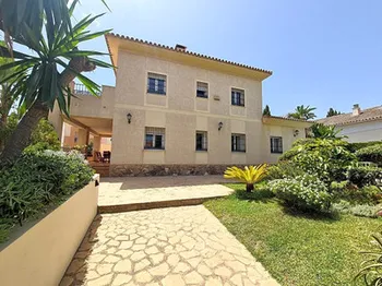Villa in Torremolinos Centro - M261950