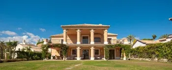 Villa in Selwo - M265489