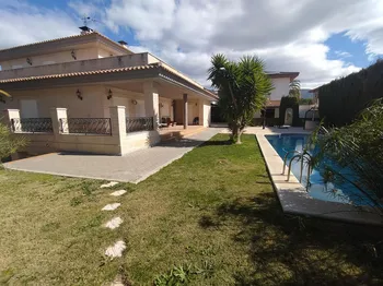 Villa en Elda - M268763