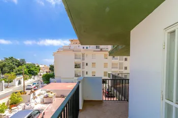 Apartment in La Carihuela - M270006