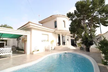 Villa in Pilar de la Horadada - M270889