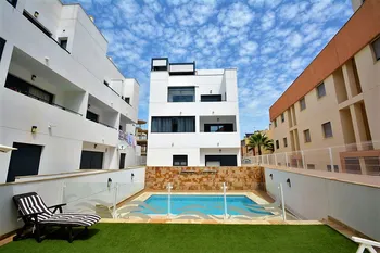 Townhouse in Guardamar del Segura - M270935