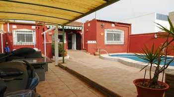 Villa in Torrevieja - M272402