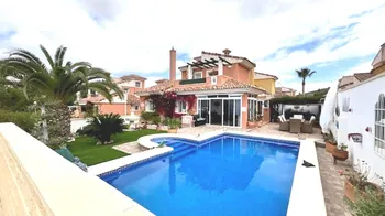 Villa en Hondón de las Nieves - M273422