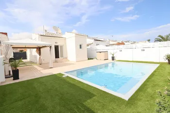 Villa en Torrevieja - M276371