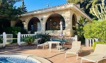 Villa in Torrevieja - M281868