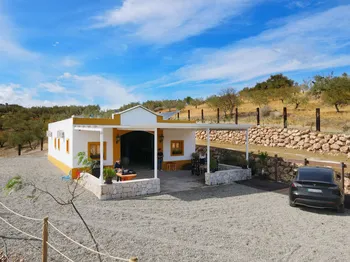 Finca / Propiedad rural en Guaro - M281923