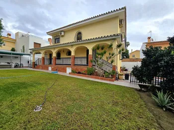 Villa in El Coto - M284992