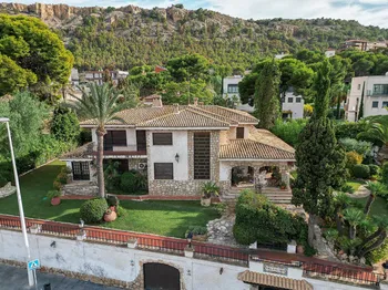 Villa in Alicante - M285214