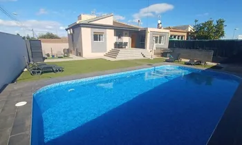 Villa in Torrevieja - M287190