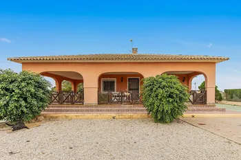 Villa en Dolores - M287524