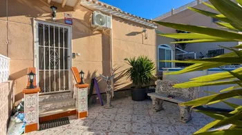 Villa in San Miguel de Salinas - M287595