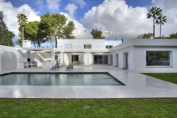 Villa in Sotogrande Costa - M287737