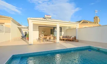 Villa in Torrevieja - M289661