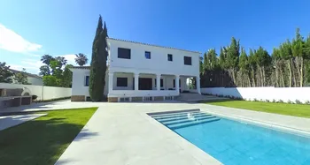 Villa en Nueva Andalucía - M289696