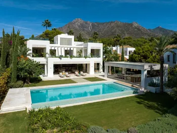 Villa in Marbella - M291182