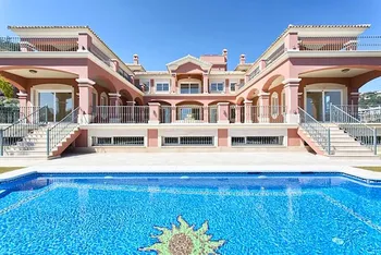 Villa in Los Arqueros - M054718