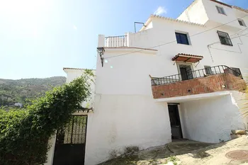 Townhouse in Cútar - M069869