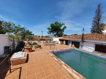 Villa in Nueva Andalucía - M087333