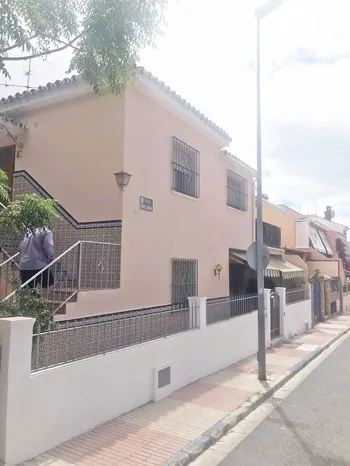 Apartment in San Pedro de Alcántara - M087461